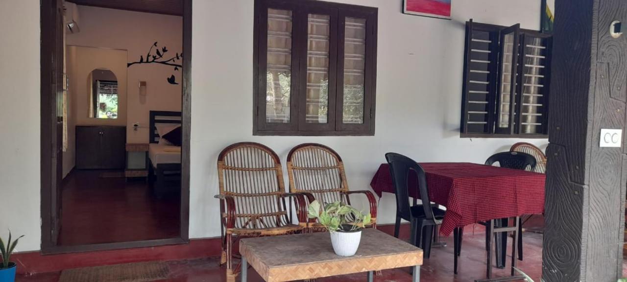 Marari Adonis Beach Villa Mararikulam Luaran gambar