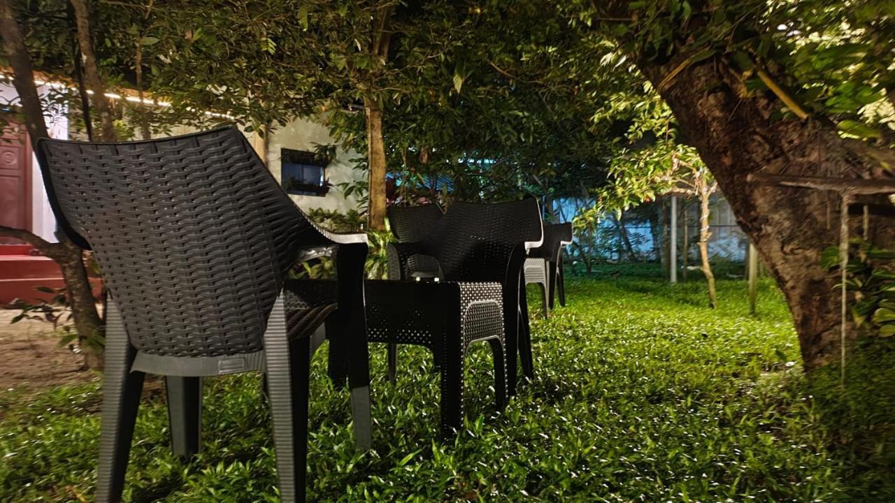 Marari Adonis Beach Villa Mararikulam Luaran gambar