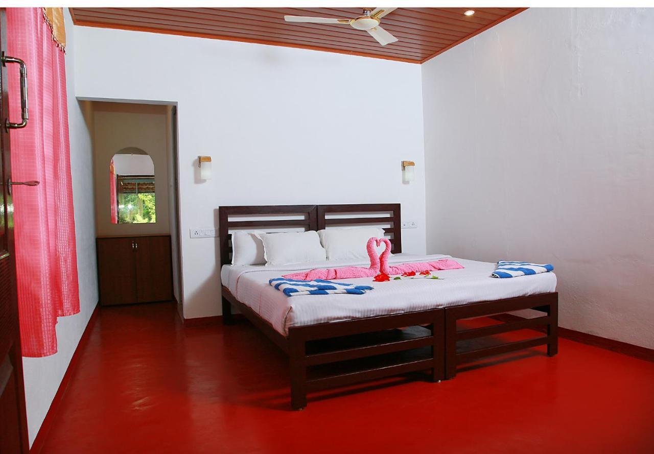 Marari Adonis Beach Villa Mararikulam Luaran gambar