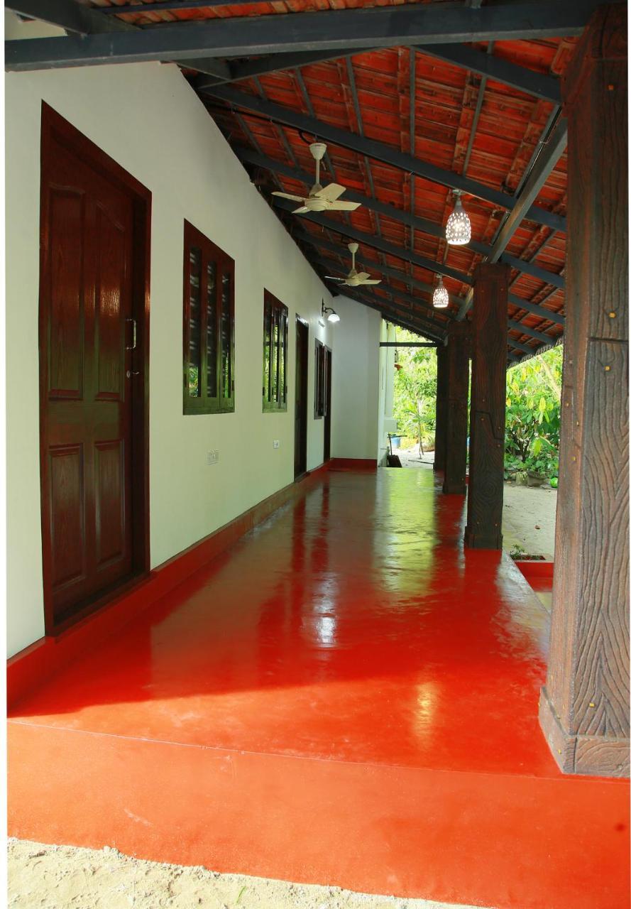 Marari Adonis Beach Villa Mararikulam Luaran gambar