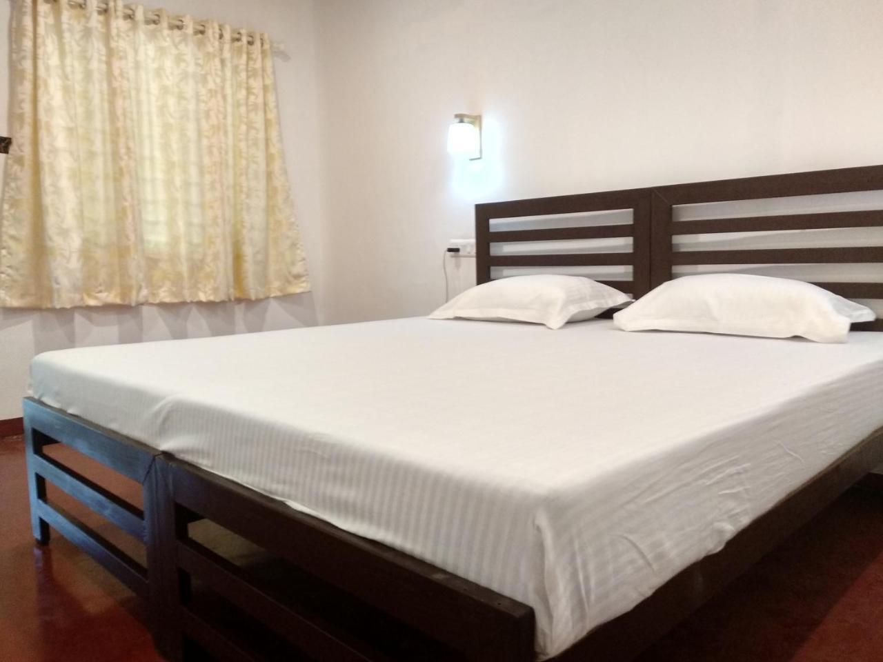 Marari Adonis Beach Villa Mararikulam Luaran gambar