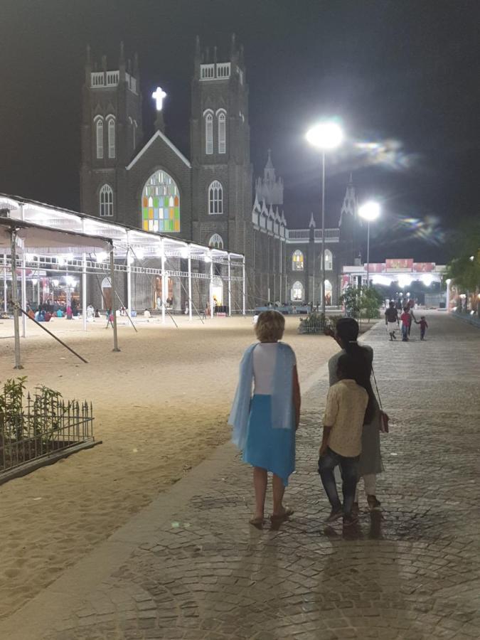 Marari Adonis Beach Villa Mararikulam Luaran gambar